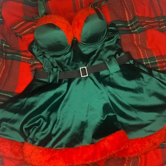 Cute Christmas Lingerie - Picture 6 of 10